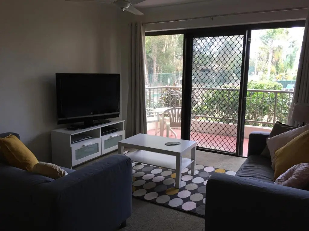 Broadwater Shores Waterfront Apartments