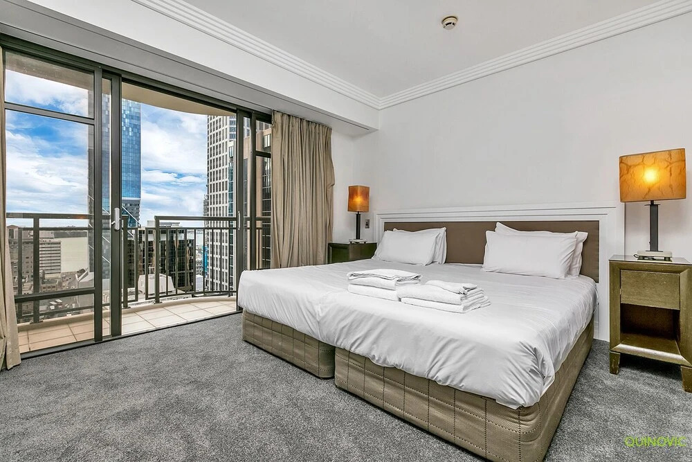 QV 1 Bedroom w Kitchen Laundry CBD 1059