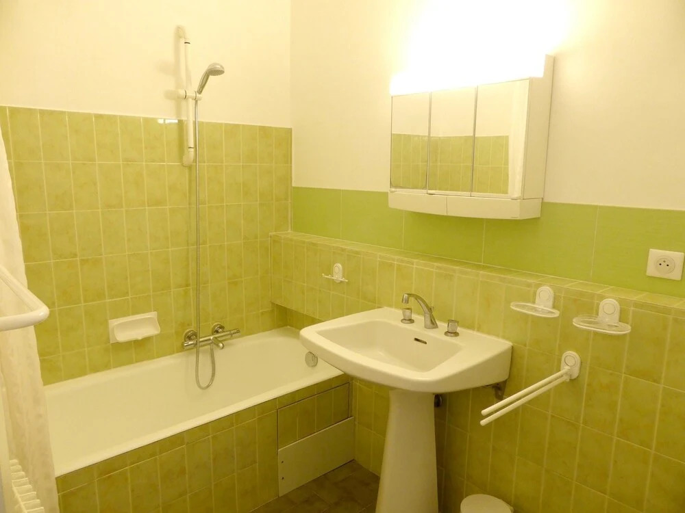 Apartment With one Bedroom in Juan Les Pins, With Wonderful Mountain V