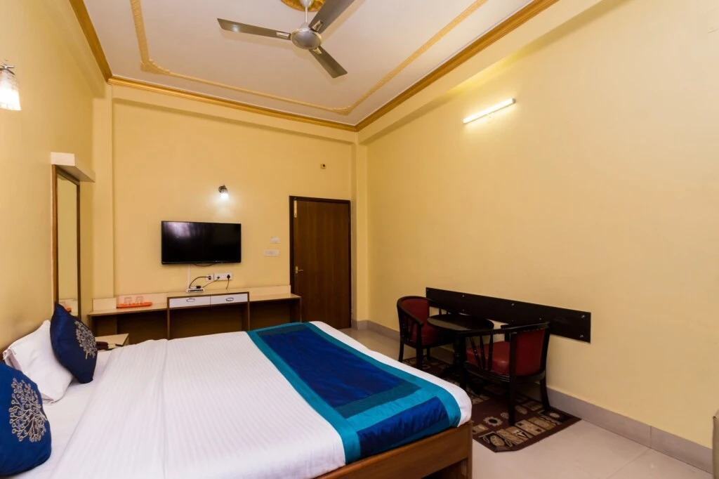 OYO 3436 Home Stay near Airport