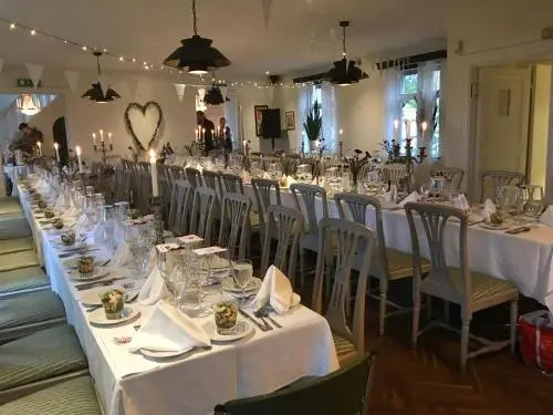 Tunneberga Gästgifvaregård