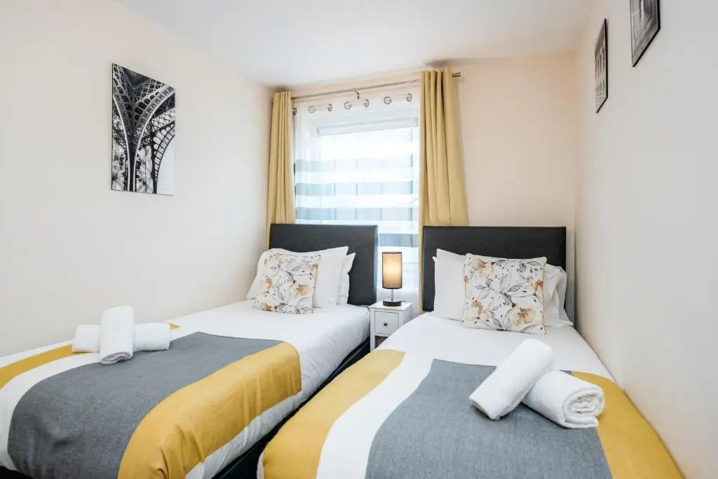 MPL Apartments Watford/croxley Biz Parks Corporate Lets 2 Bed/free Parking