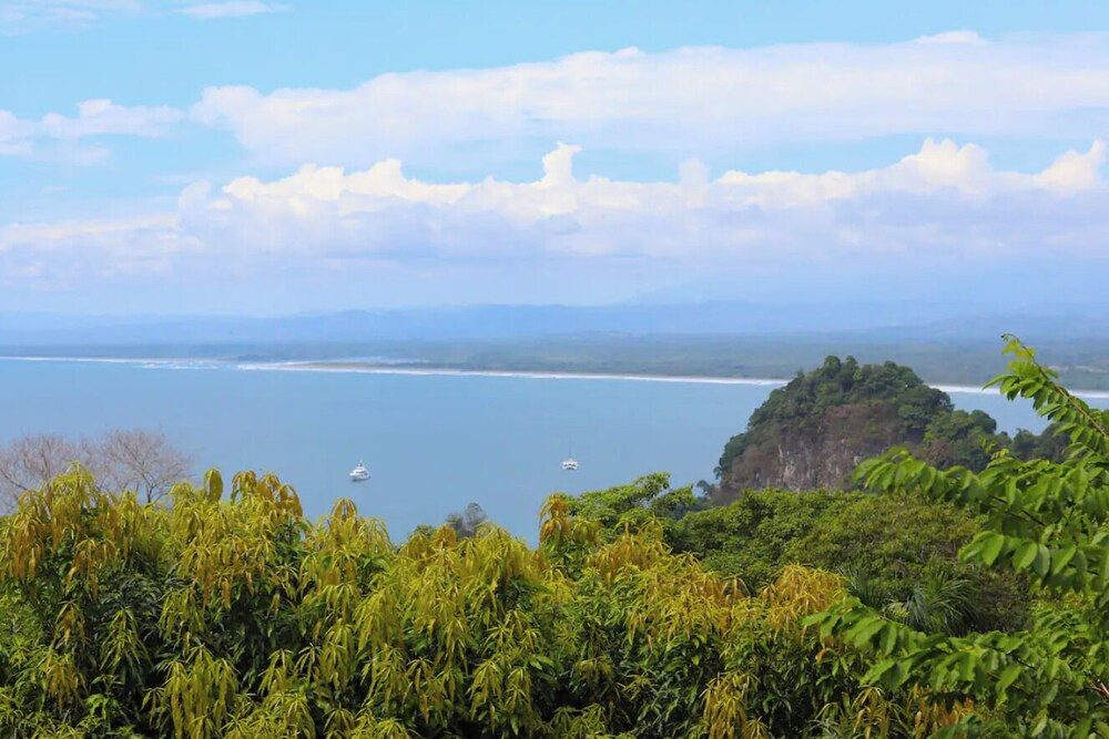 Mi Zaru beautiful sea view hotel