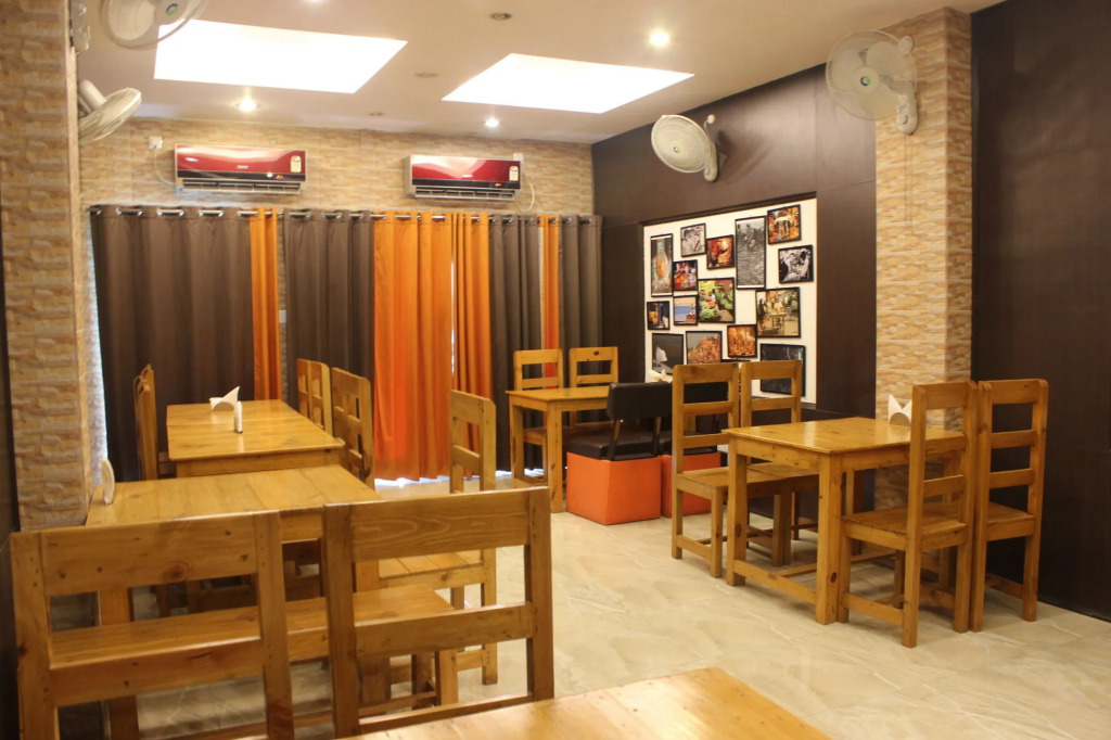 HOTEL VARUNA