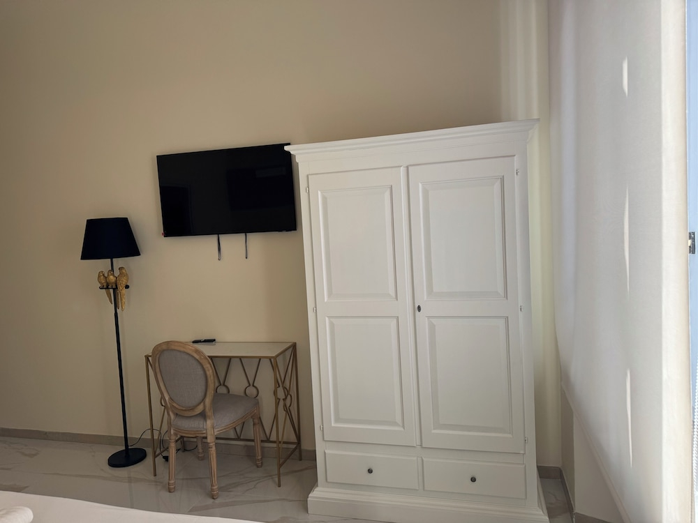 Roma Palace Suite