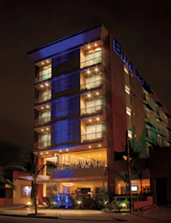 Blue Suites Hotel