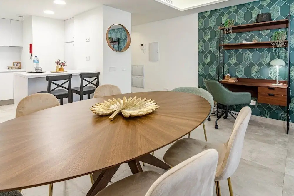 Inf3.1j - Stunning Holiday Home Next to Beach