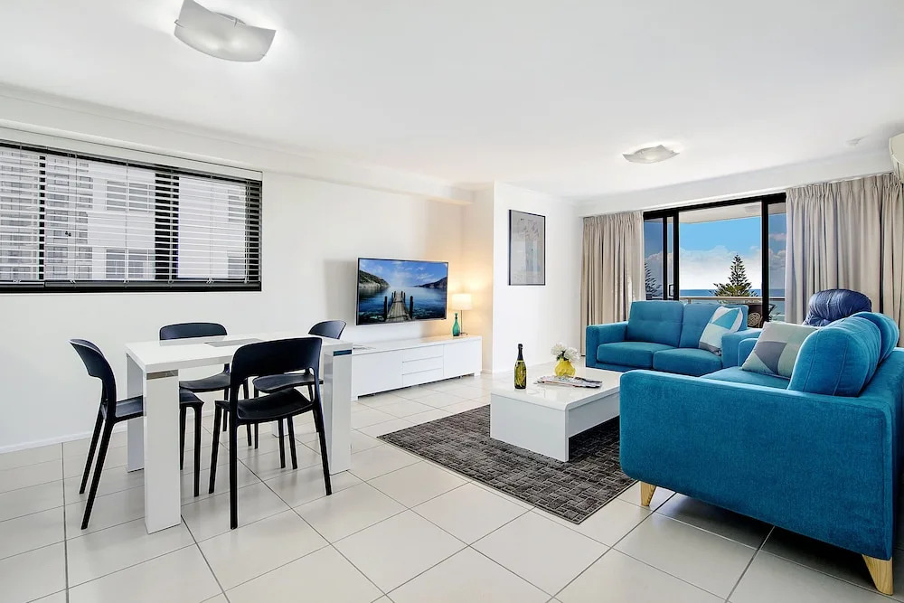 South Pacific Dream, Central Broadbeach