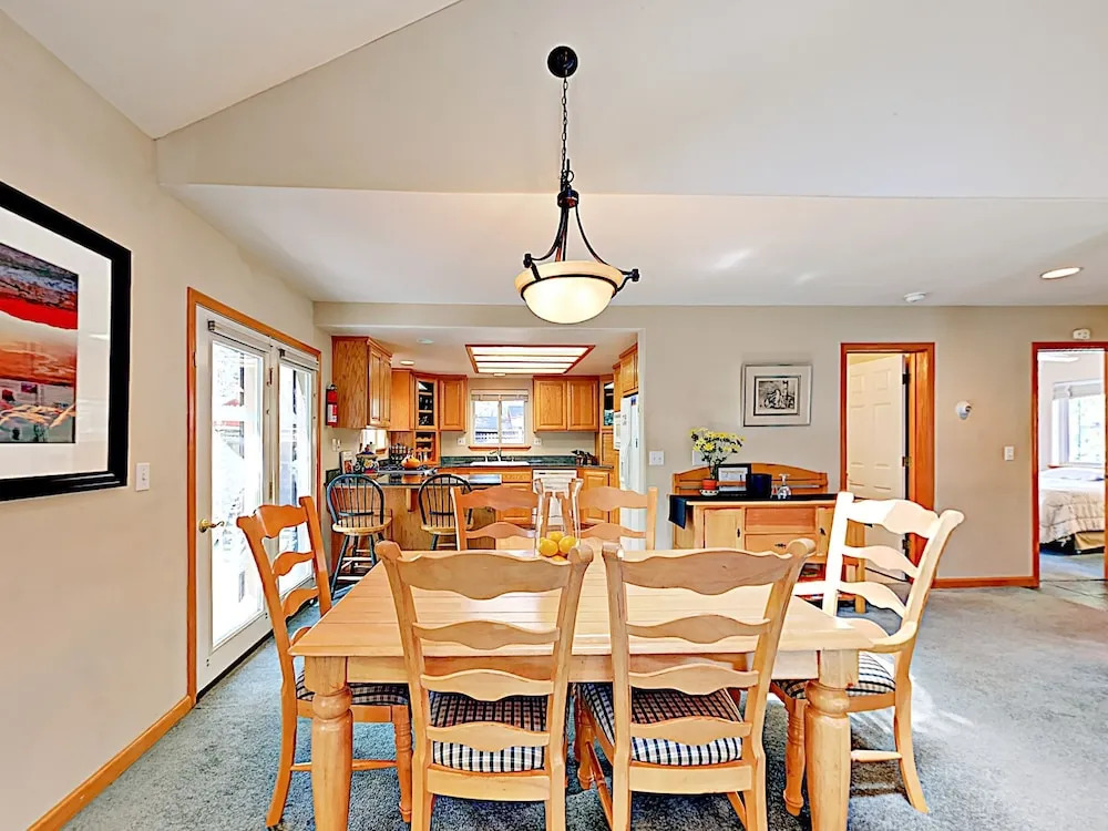 New Listing! Spacious Lake W/ 2 Fireplaces 4 Bedroom Home