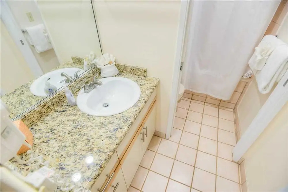 Maui Banyan F201 - Two Bedroom Condo with Ocean View