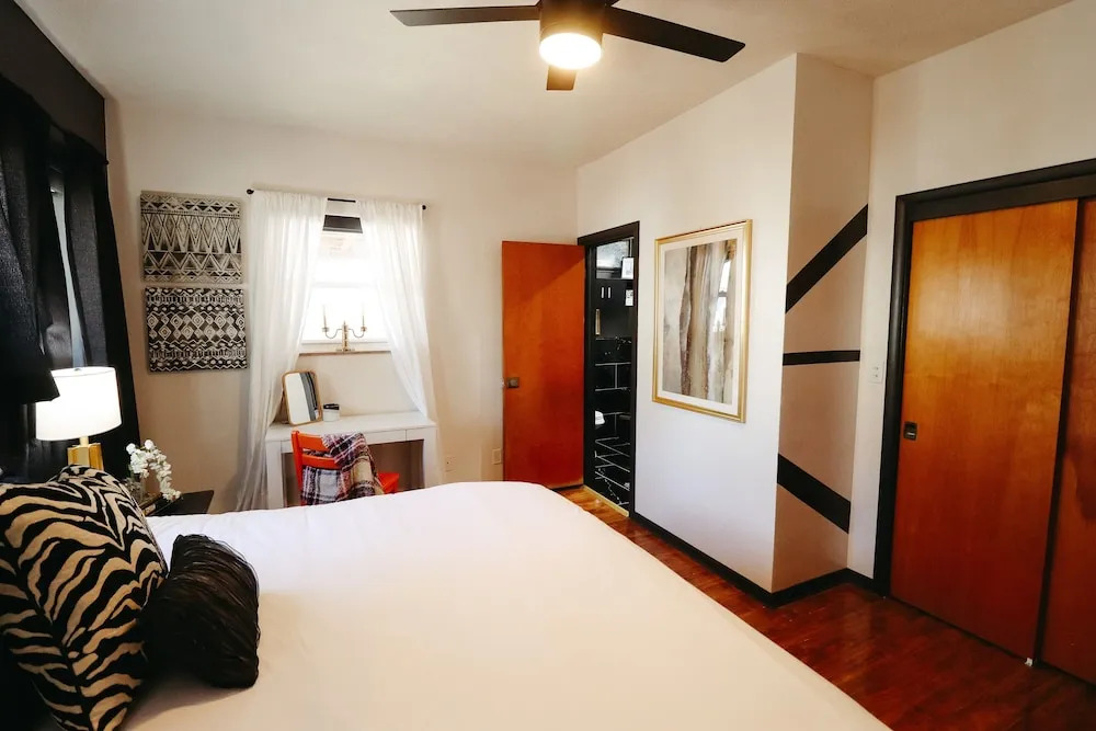 Charming Omaha Retreat - Near Zoo & Downtown 3 Bedroom Home by RedAwning