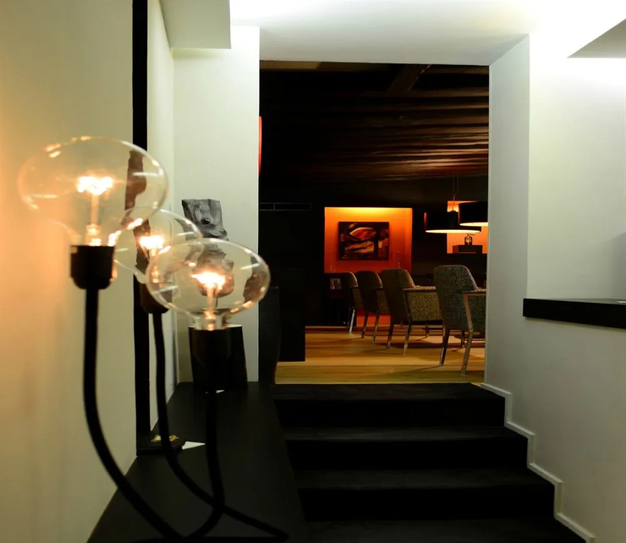 Charming House DD724