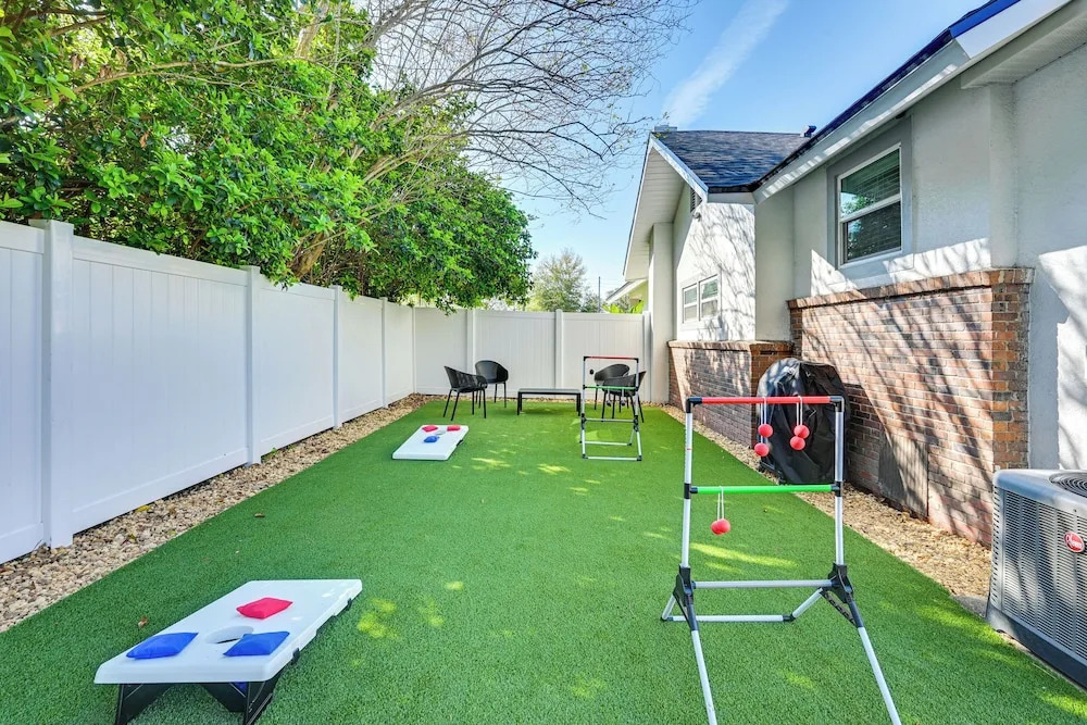 Modern Lakeland Golf Retreat w/ Putting Green