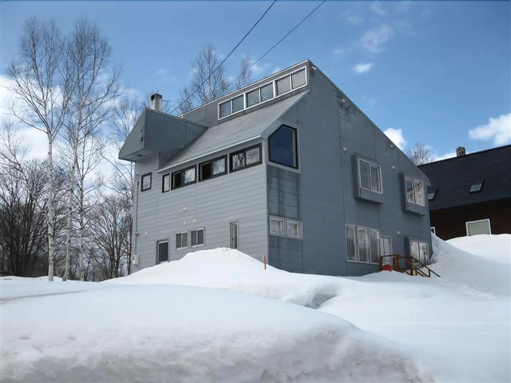 Hooting Owl private ski chalet