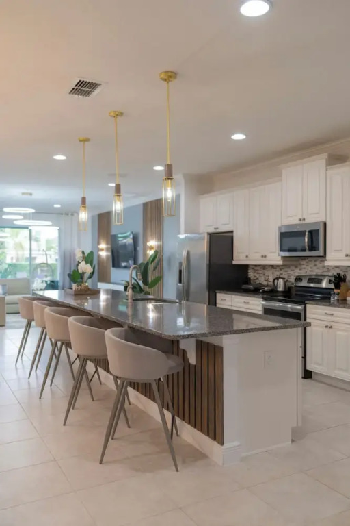 Spectacular 9BR Villa Your Dream