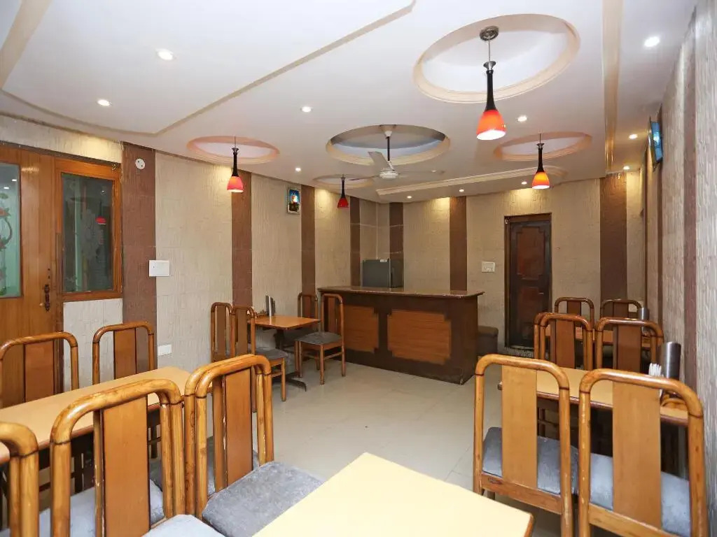 Hotel Moon 2 by Oyo Rooms