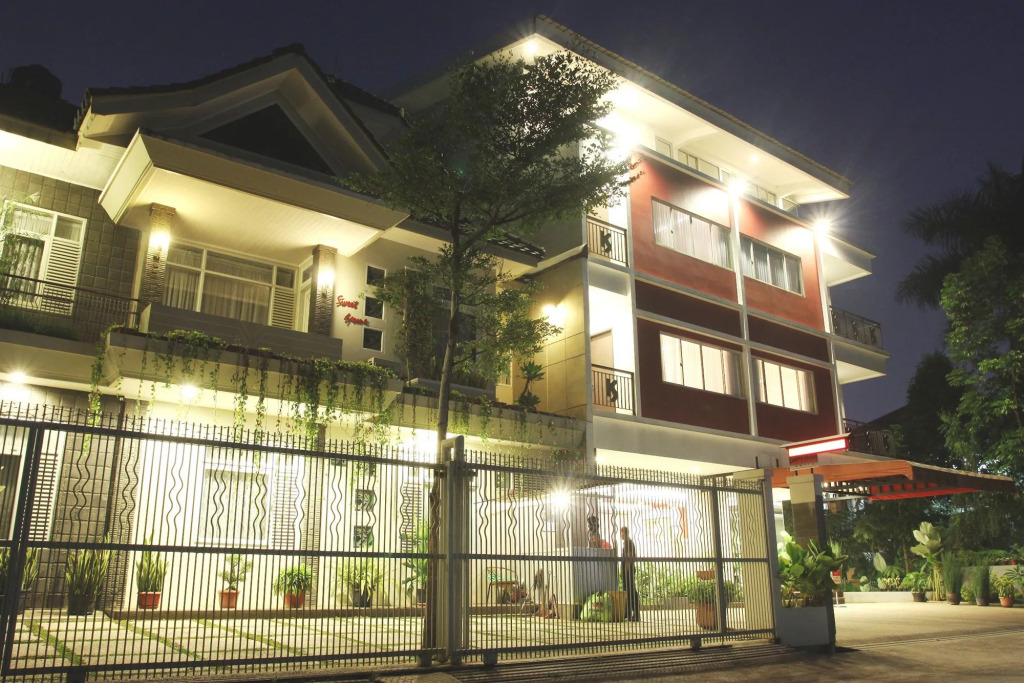 Collection O Pasteur Near Paris Van Java Mall Formerly Sweet Karina