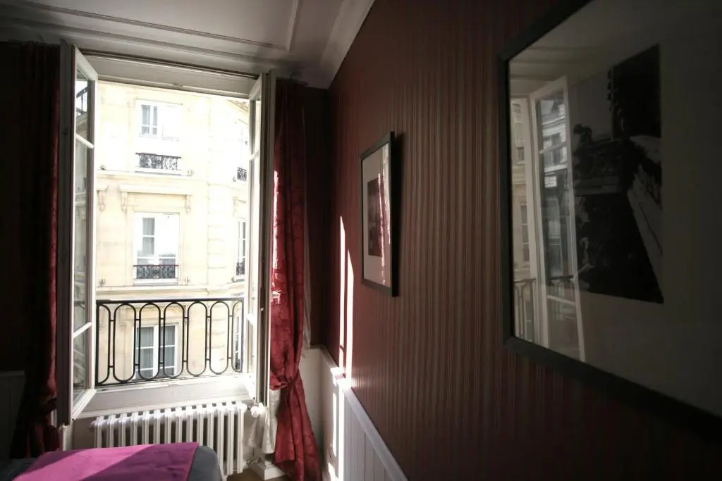 ParisInteriorsRentals - Beautiful 2 BDR Le Marais NOTRE DAME