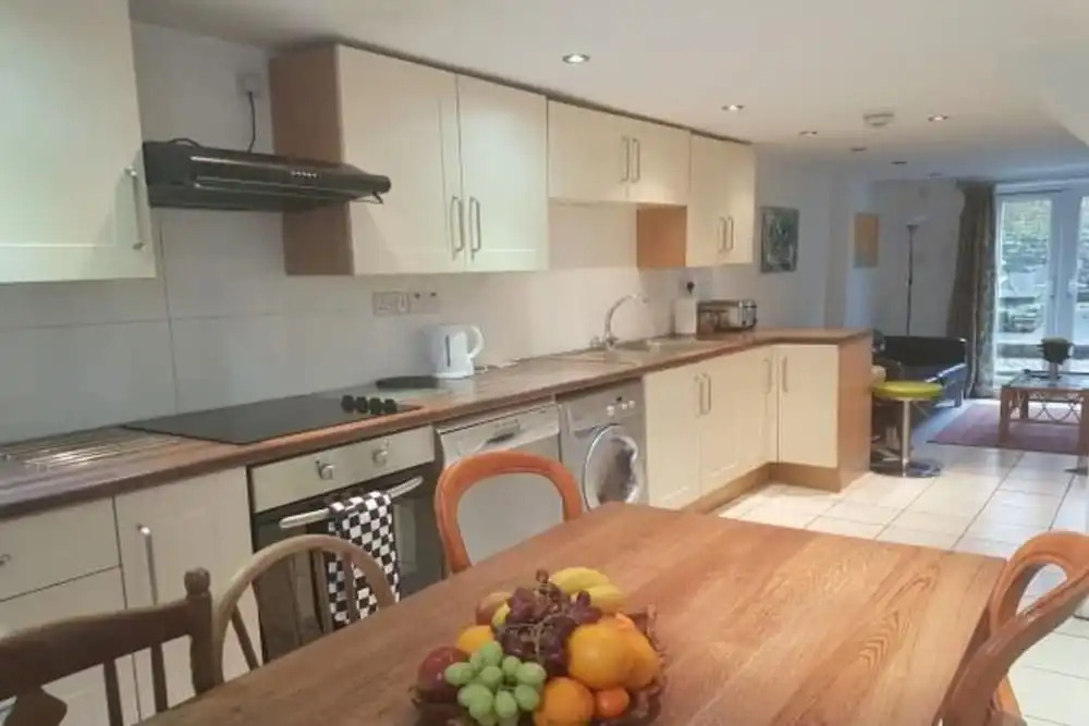 Ideally Located 4 Bed House in the very centre of Historical Oxford