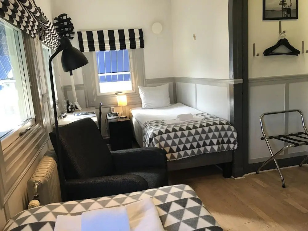 Port Hotel