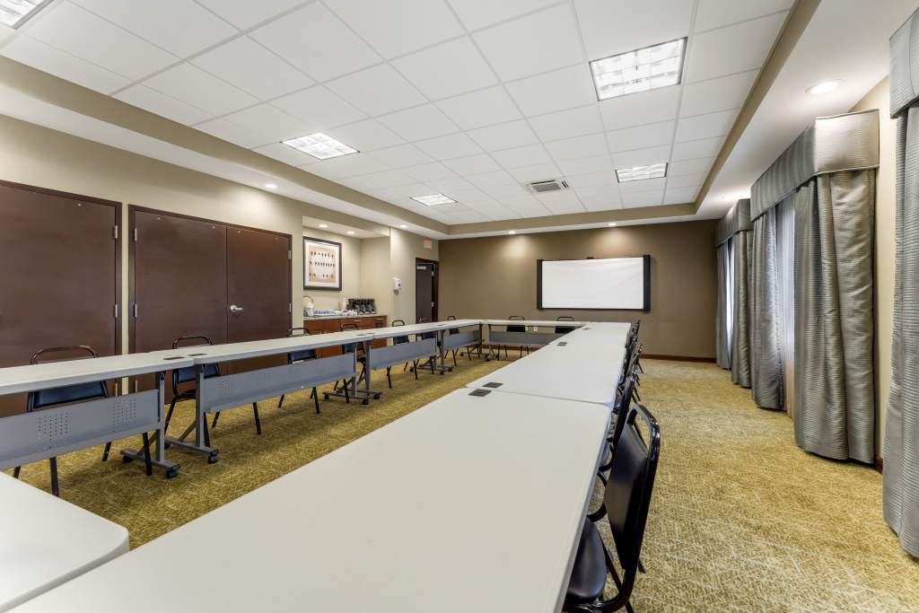 Staybridge Suites - Pittsburgh-Cranberry Township by IHG