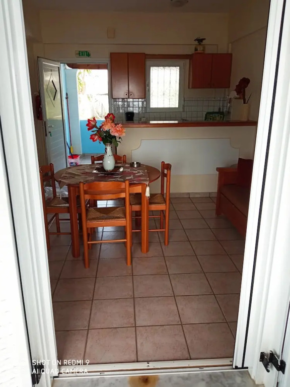 Agios Georgios - 2 Beds - Sleeps 4 - Free Parking