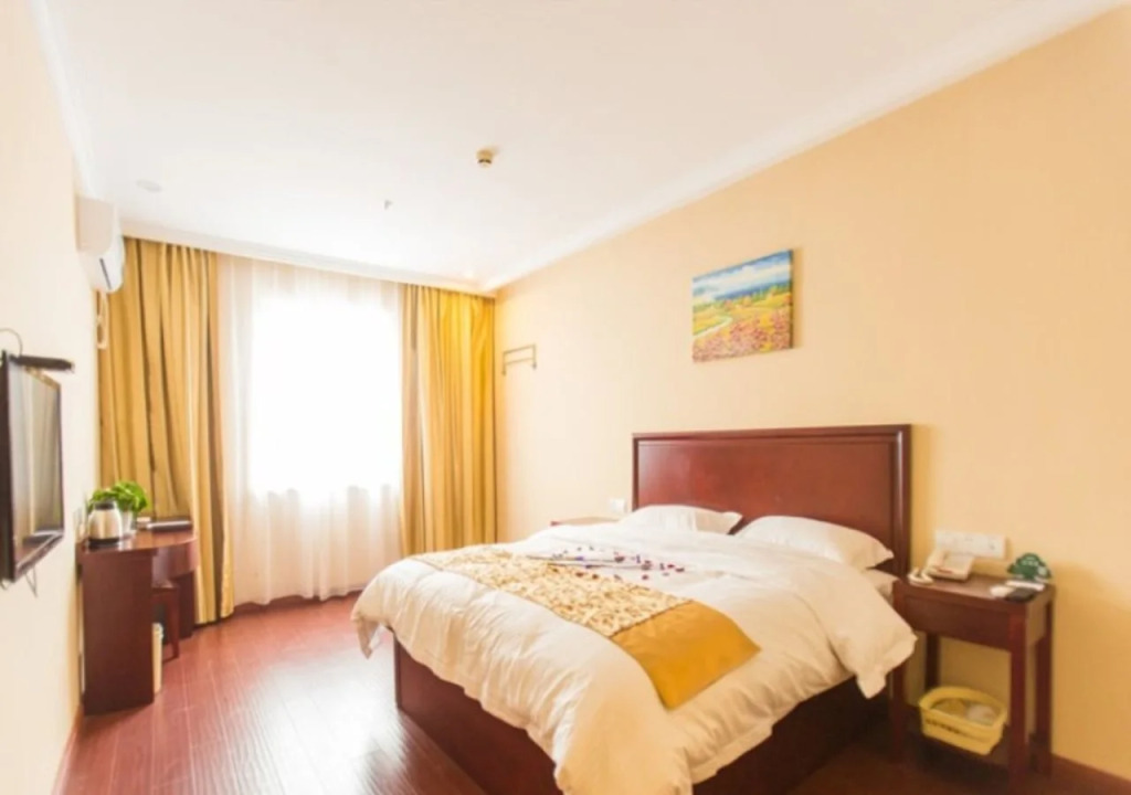 GreenTree Inn New District Hospital of People s Hospital MingLiu Express Hotel