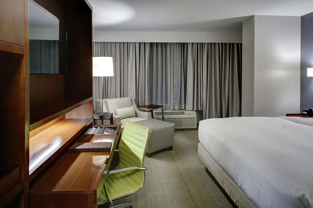DoubleTree by Hilton Biloxi