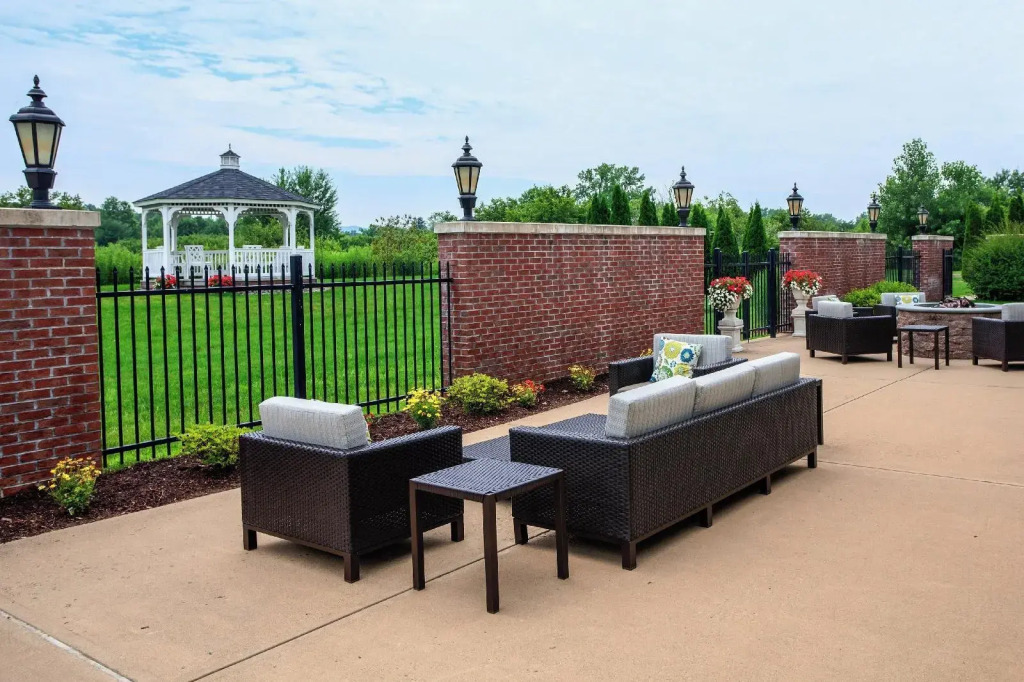 Courtyard by Marriott Hadley Amherst