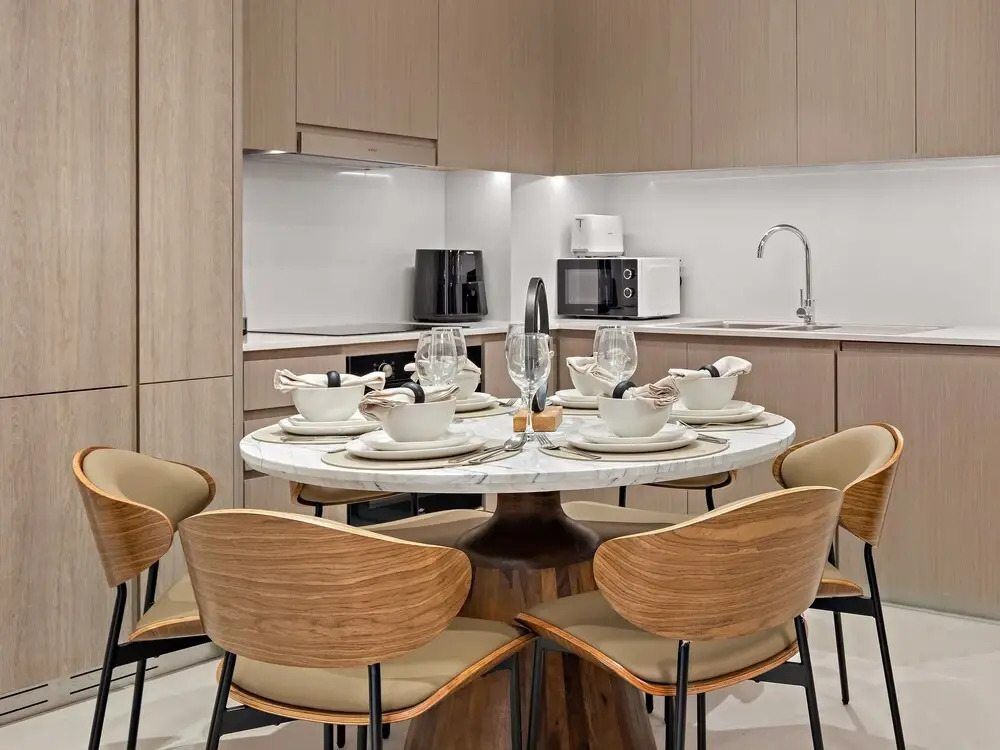 SKY9 Apartments - Luxury Apartments in Downtown Dubai with Full Burj Khalifa View