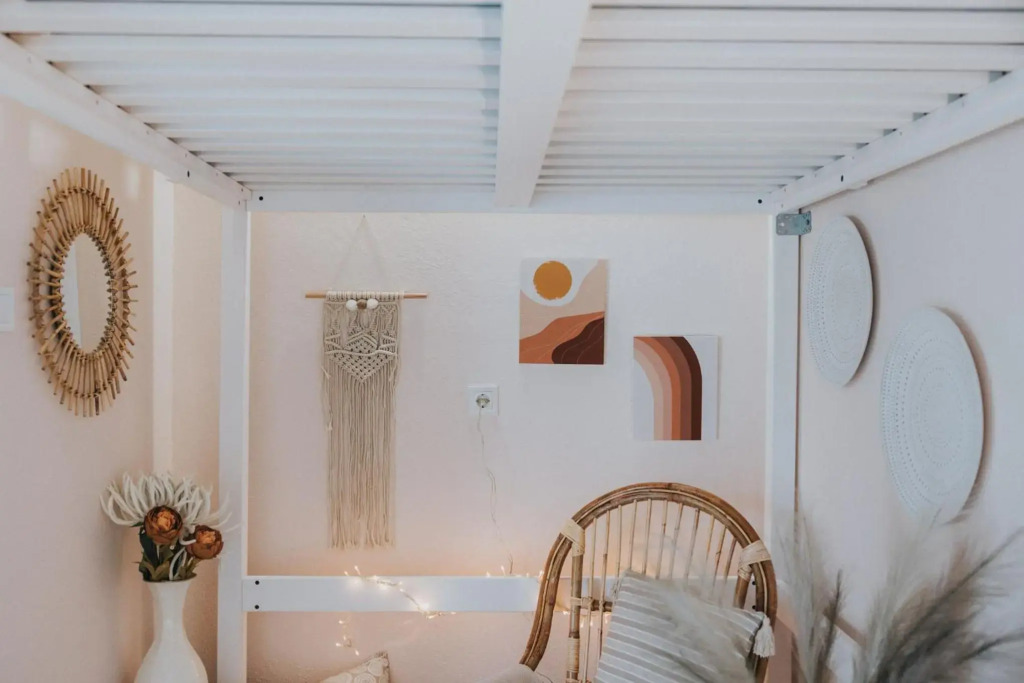 Bohemian Loft With View!