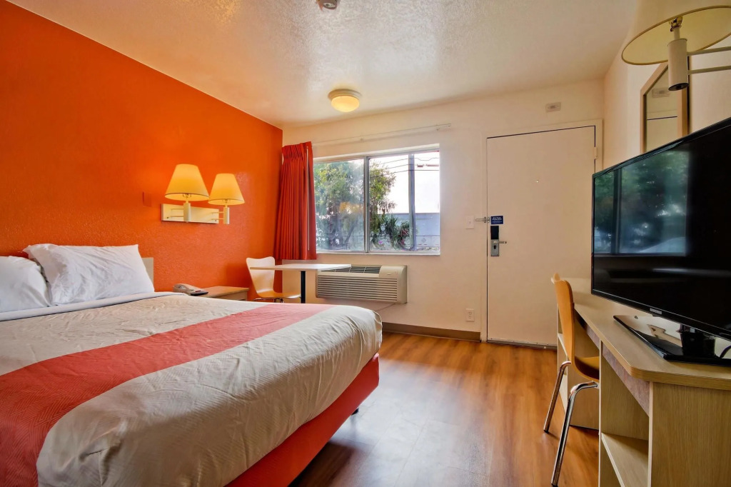 Motel 6 Pompano Beach