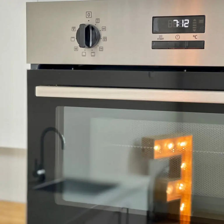 Serviced 2BR Apartments in Utrecht