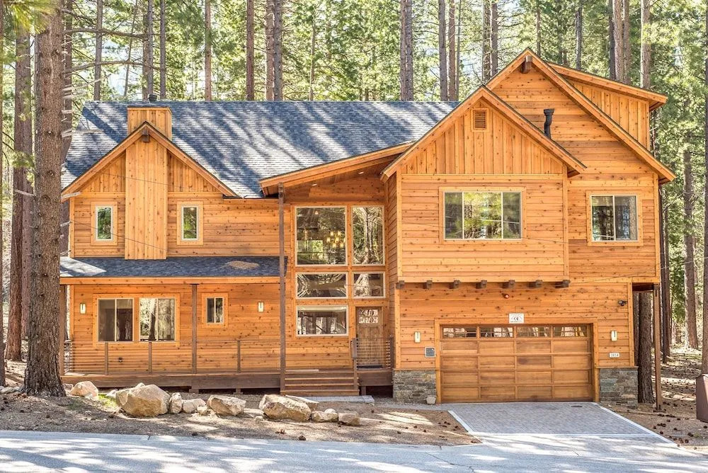3854 Regina Road Home