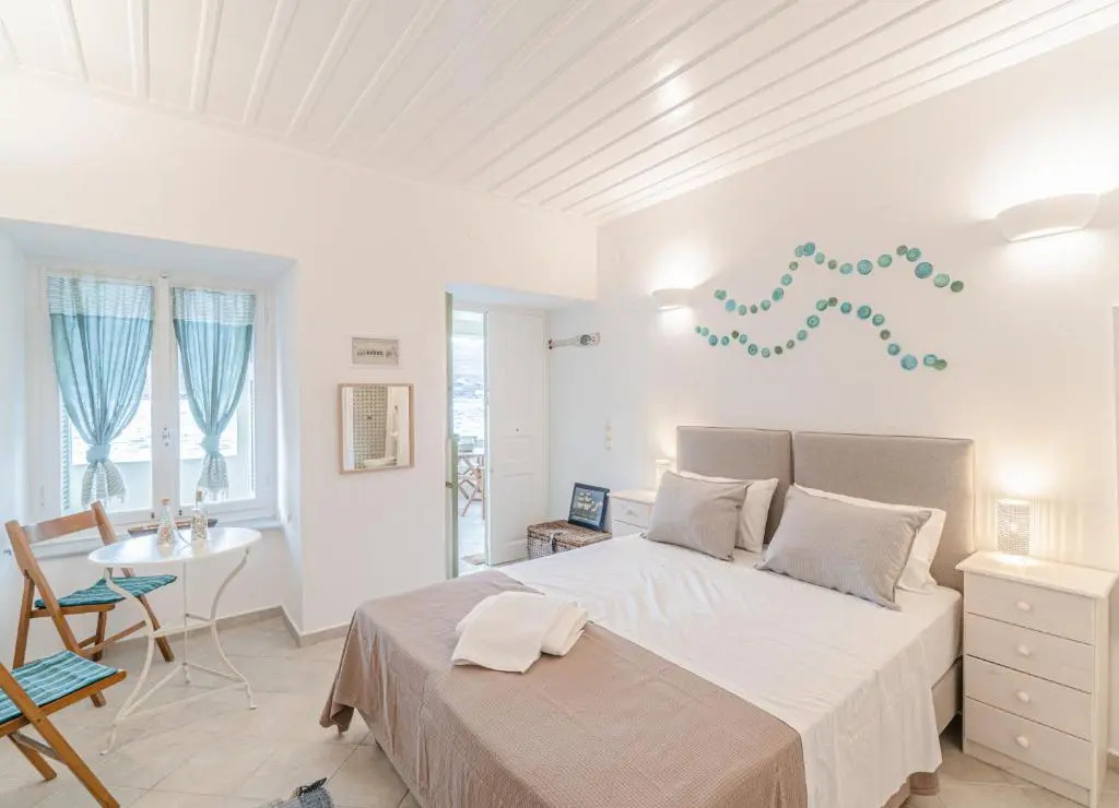 Seafront House in Andros Town with Sunrise & Ocean Views
