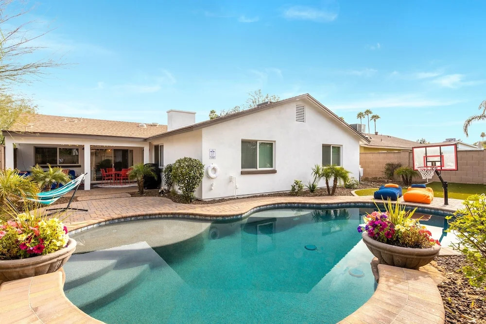 New Listing! Expansive Modern Gem W/ Private Pool 6 Bedroom Home