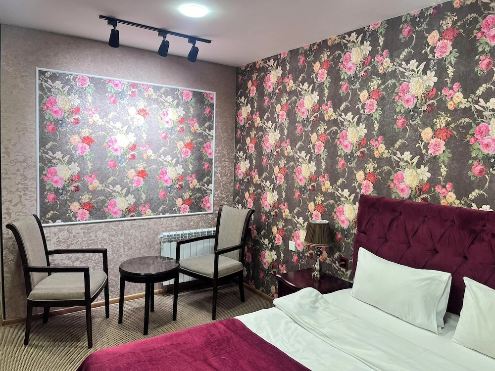 Avenue Nizami Hotel