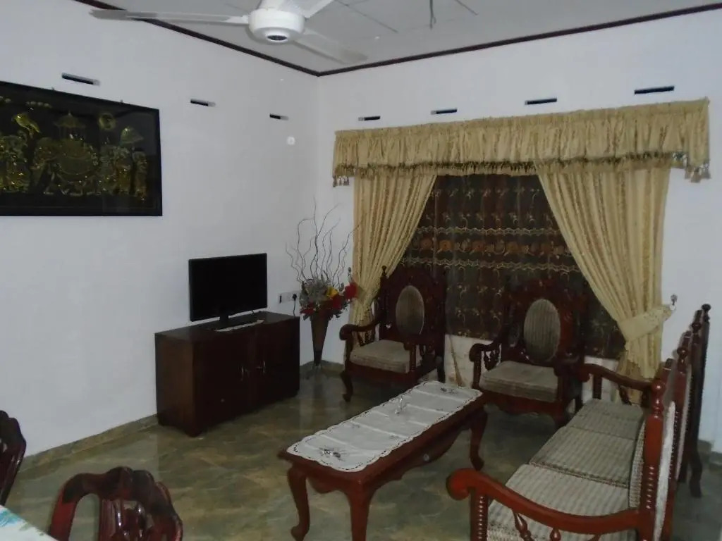 Shalona Holiday Home