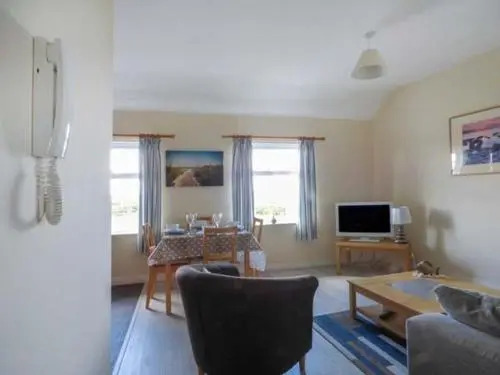 Flat 12