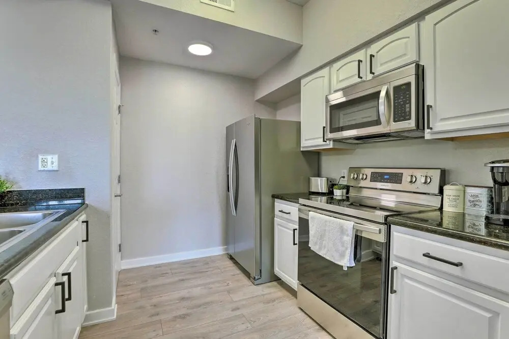 Luxury Orlando Escape - 4 Mi to Disney World!