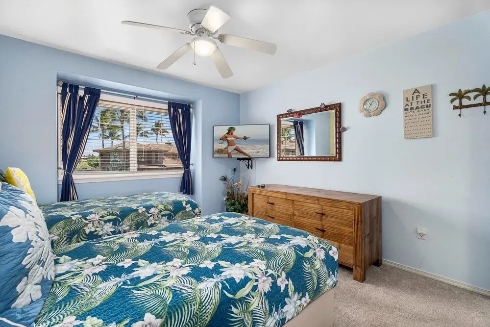 Spacious Top-floor Villa With Stunning Views - Walk to A-bay, Dining & Shops! - Vrkcv