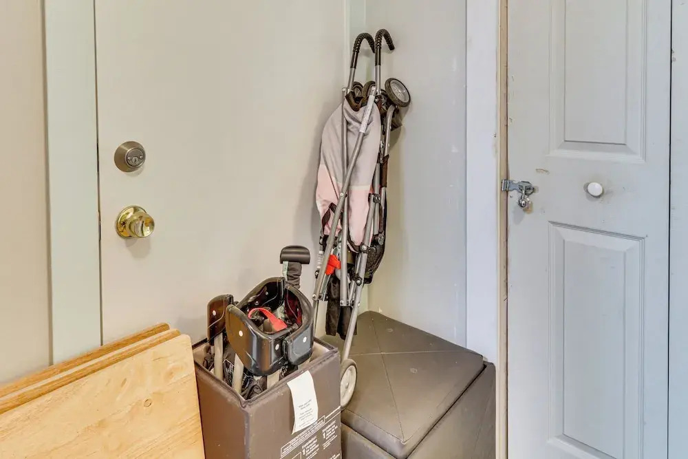 7 Mi to Dtwn Portland: Quiet Yet Central Home