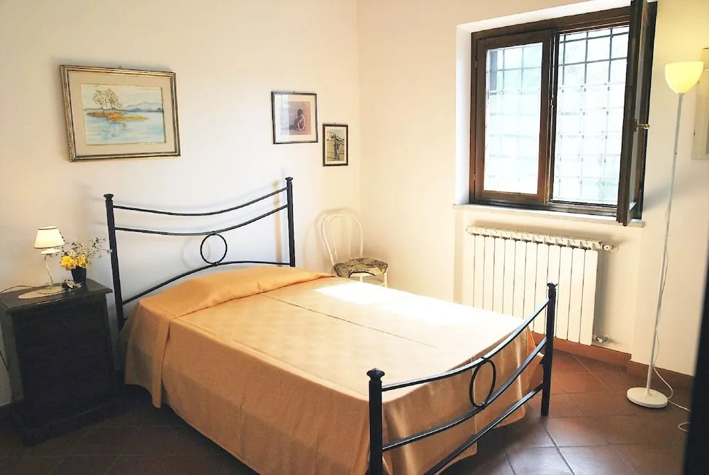 Holiday House for 8 Persons With Pool
