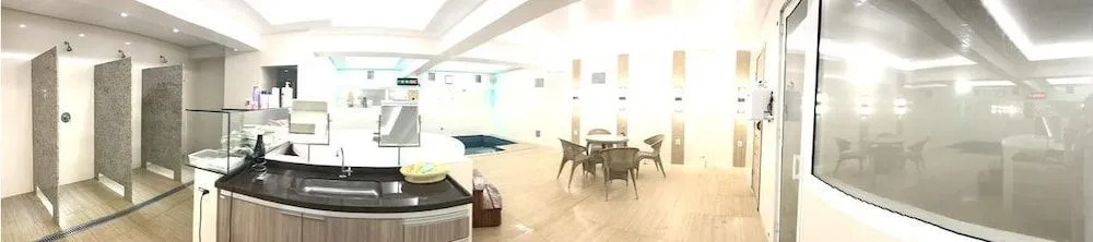 Fresh Hotel
