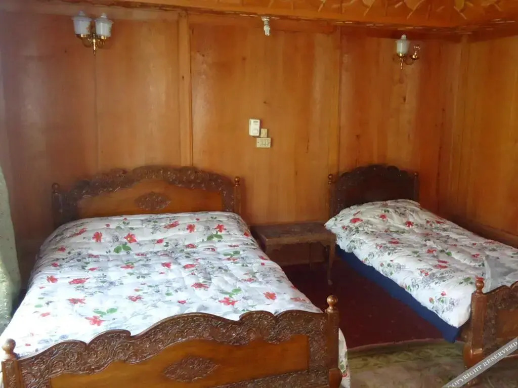 Mount View Houseboats