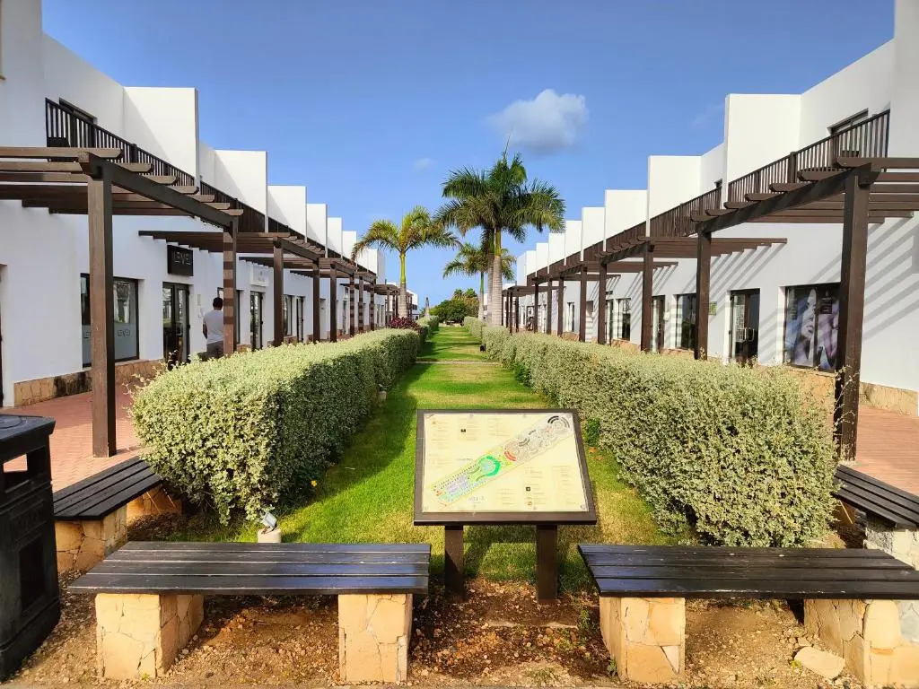 1 Bed Apartment in Santa Maria - Great Views