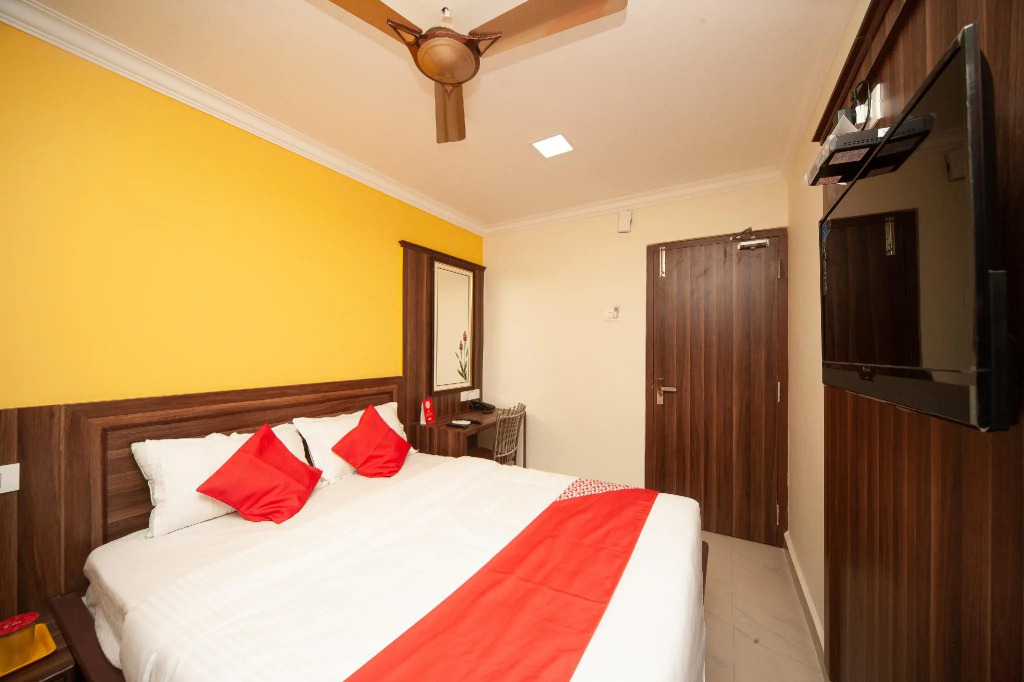 OYO 27038 Anandha Rooms