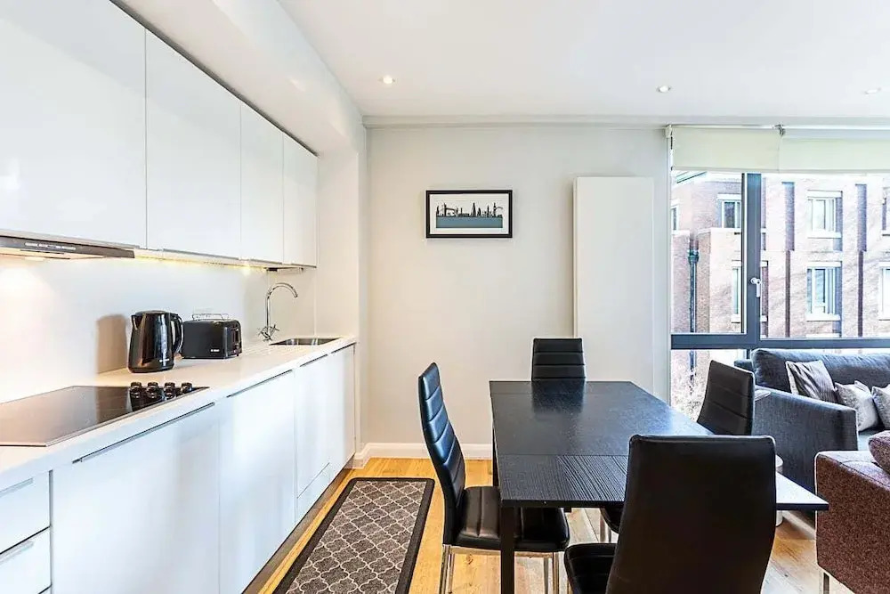 Wonderful Holborn Apartment