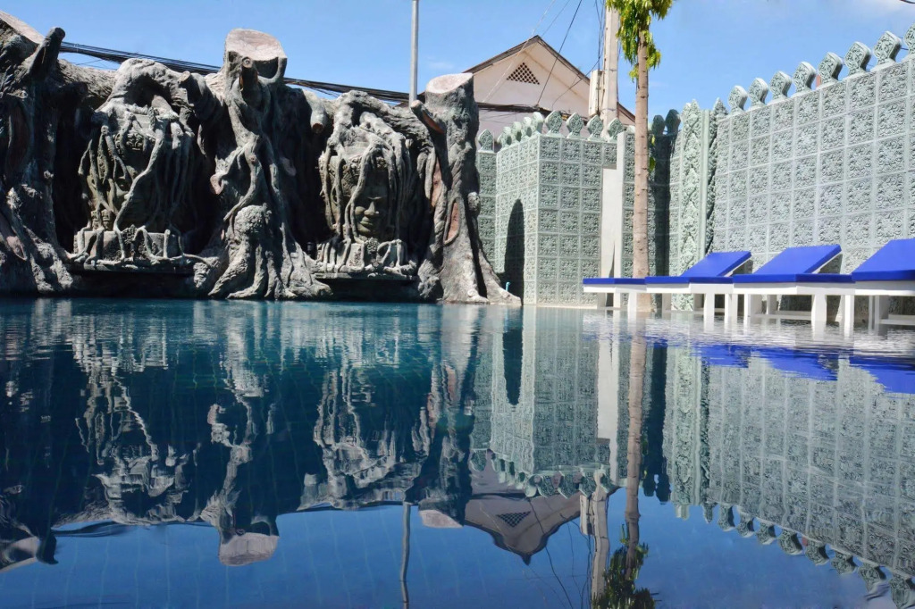 Royal Crown Hotel & Spa