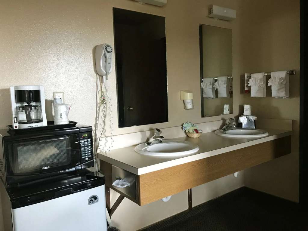 FairBridge Inn & Suites Moscow - Pullman